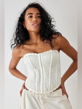 UO Hollie Seamed Strapless White Corset Top Lace Up Hook Eye Boned XS
